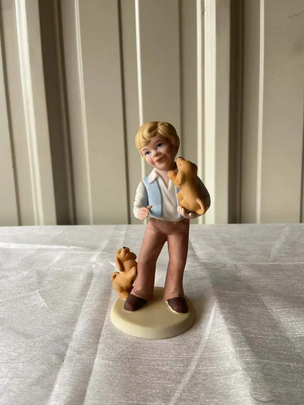 Avon Best friend Figurine